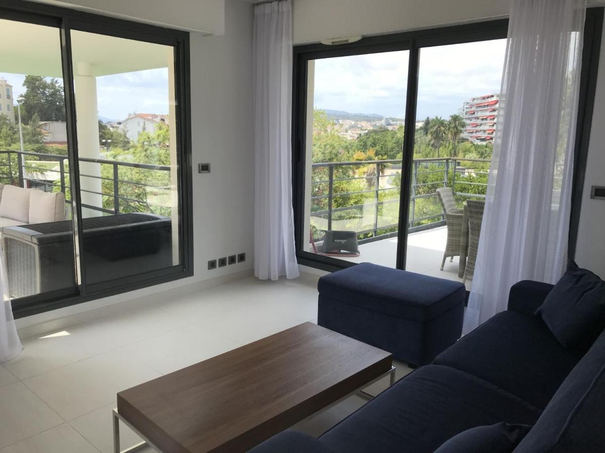 Appartement Montfleury: Dual Terrace Retreat near Croisette Beach Cannes Exterior photo